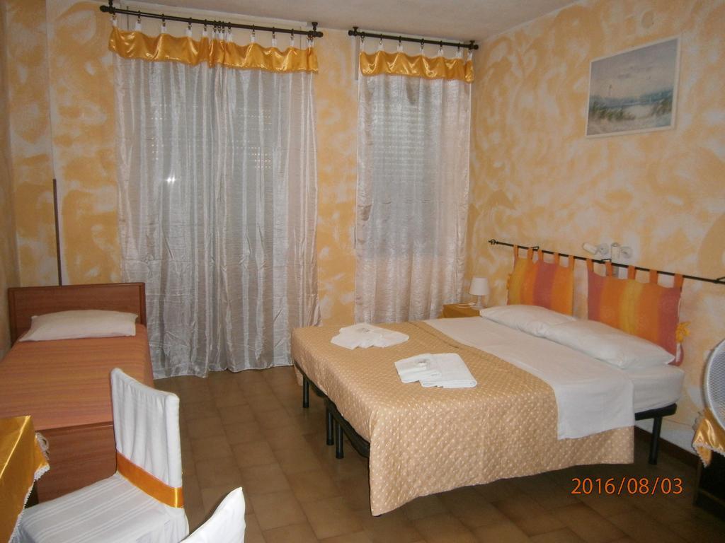 Albergo Il Cantuccio Bolano Exterior photo