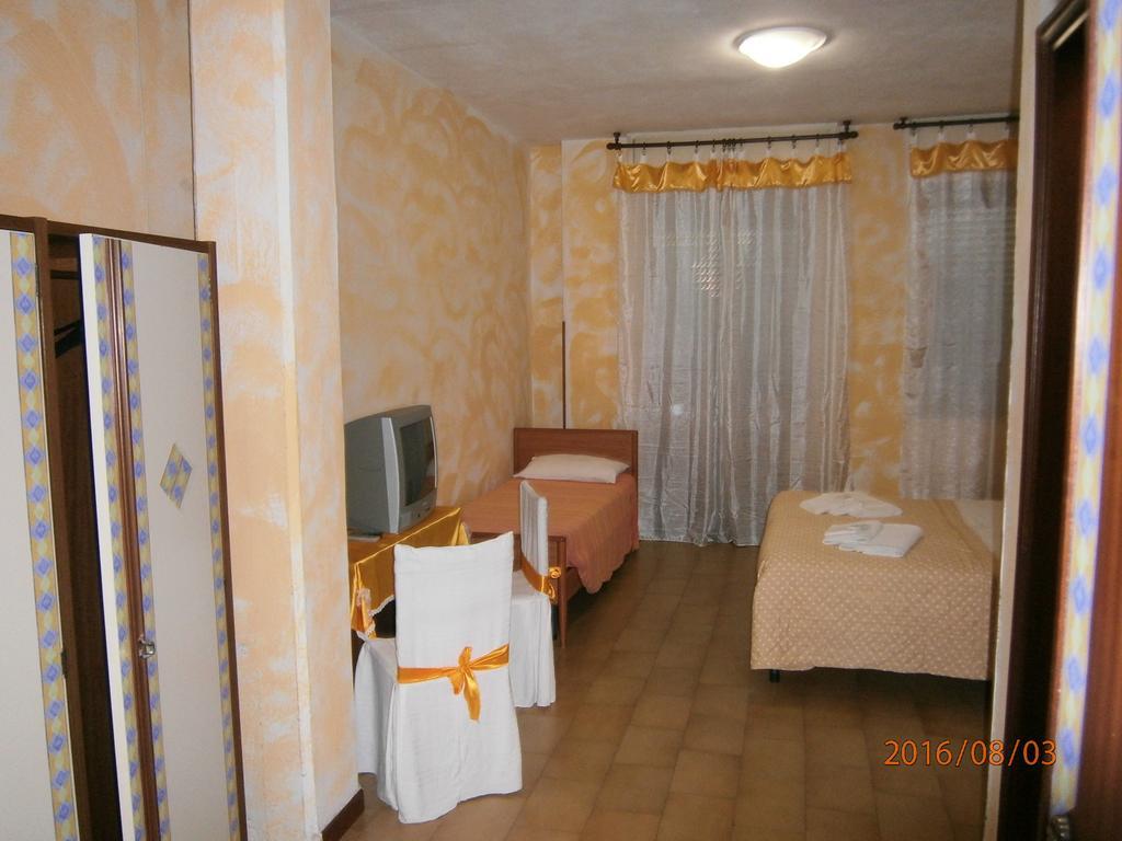 Albergo Il Cantuccio Bolano Exterior photo